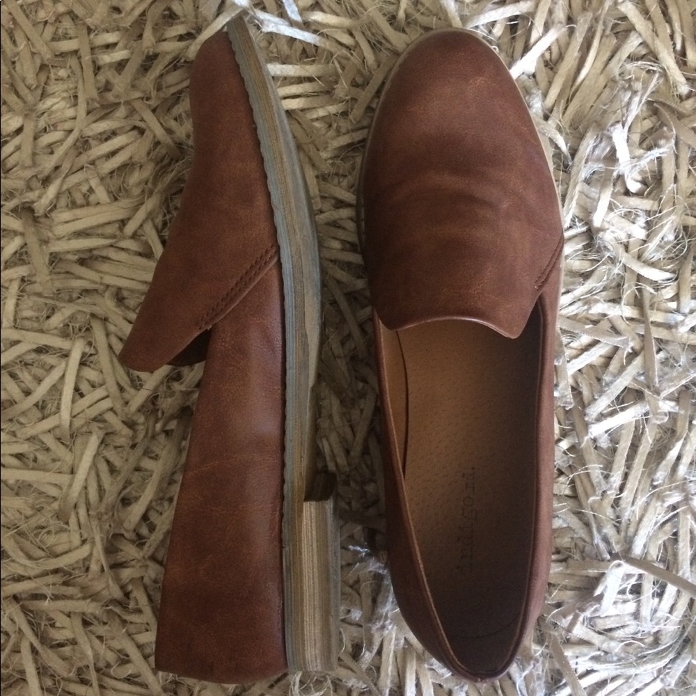 Adorable Leather textured loafers